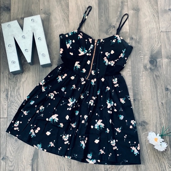 Material Girl Dresses & Skirts - ❌SOLD❌Material Girl Midi Dress